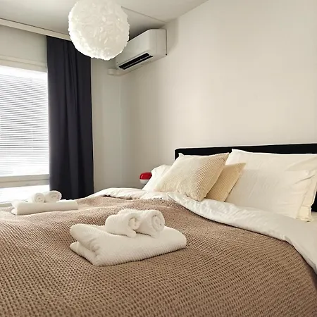 Huoneisto Luxurious Two-room *